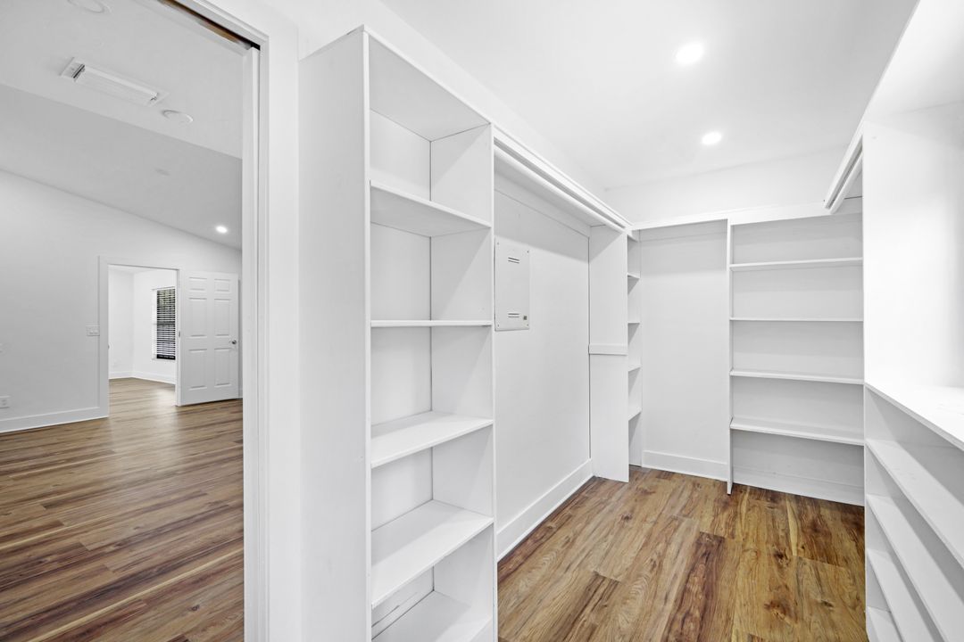 2760 14th Ave SE, Naples, FL 34117