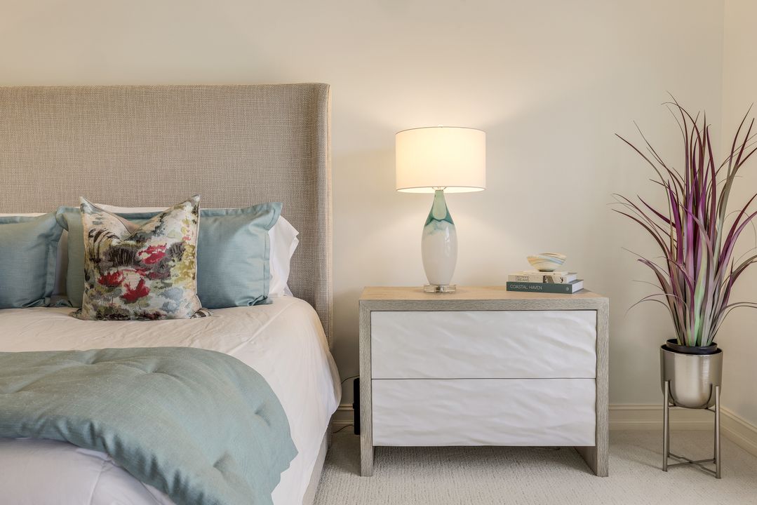 4451 Gulf Shore Blvd N #406, Naples, FL 34103