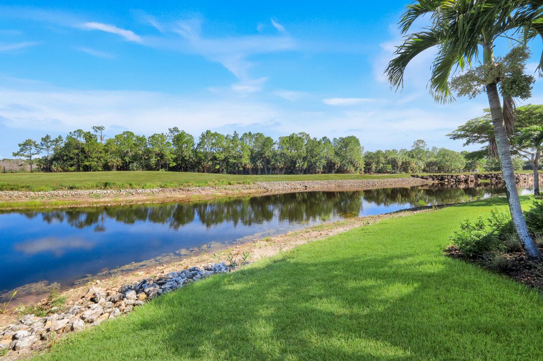 9238 Ores Cir, Naples, FL 34120