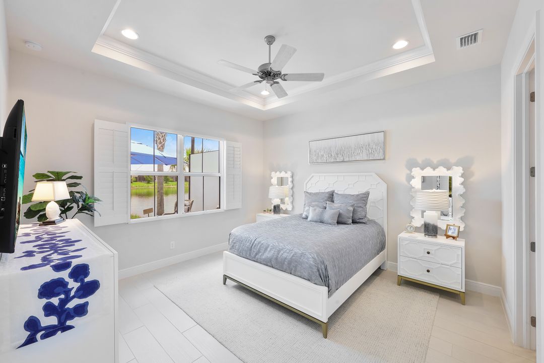 9004 Mayreau Way, Naples, FL