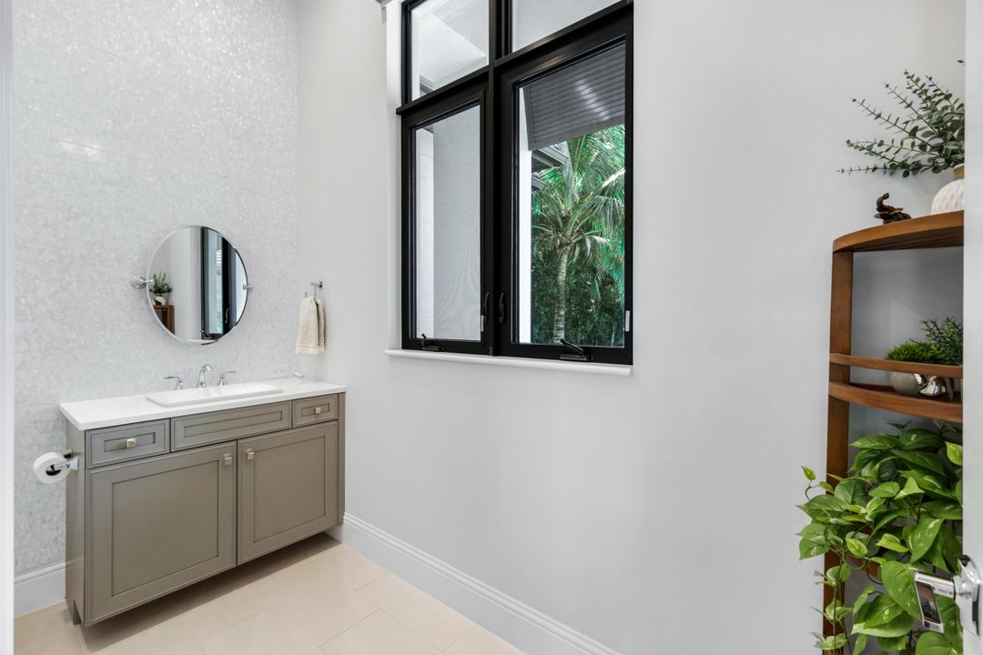 5861 Napa Woods Way, Naples, FL 34116