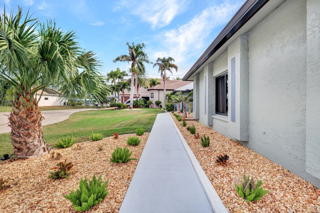 5346 SW 10th Ave, Cape Coral, FL 33914