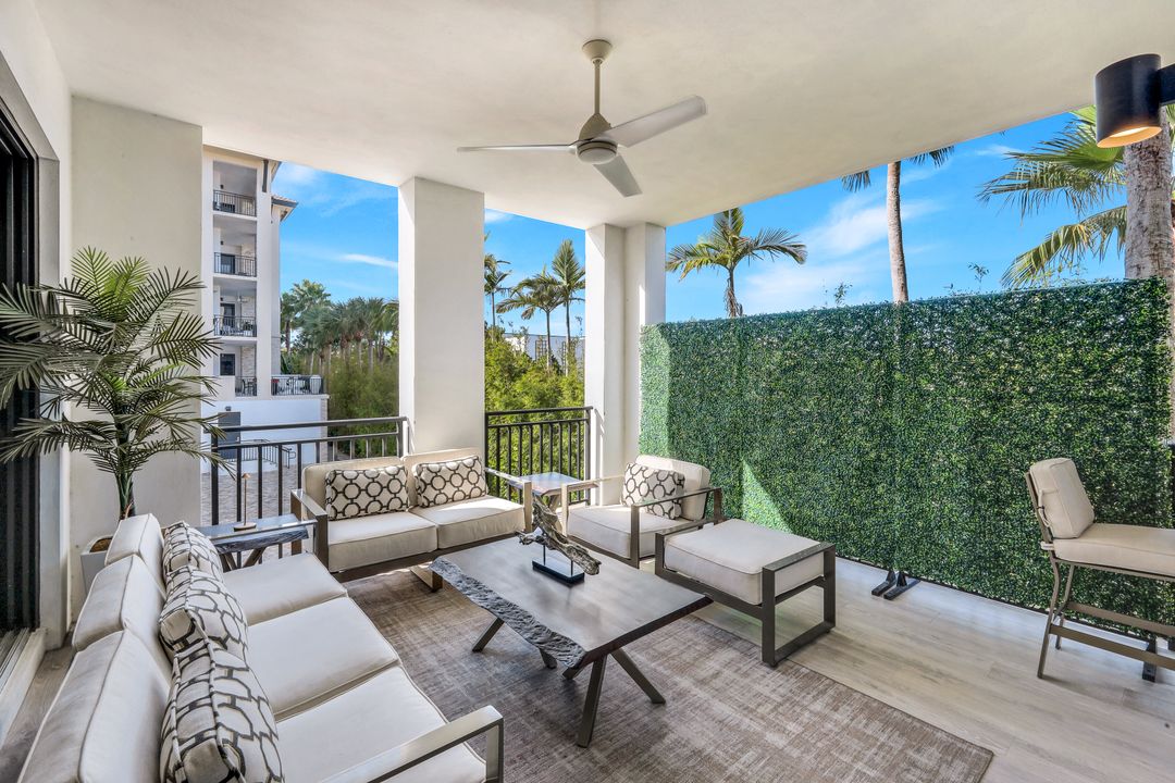 1135 3rd Ave S #209, Naples, FL 34102