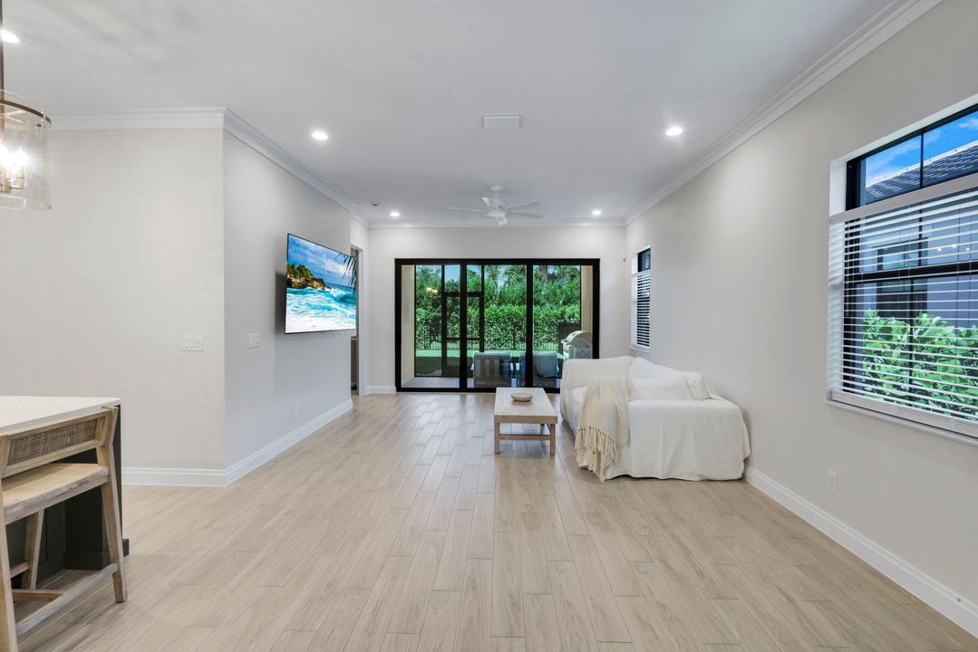 14788 Kingfisher Lp, Naples, FL 34120