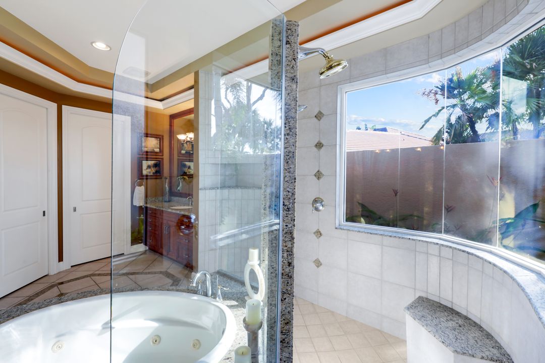 15295 Pembroke Point, Naples, FL 34110