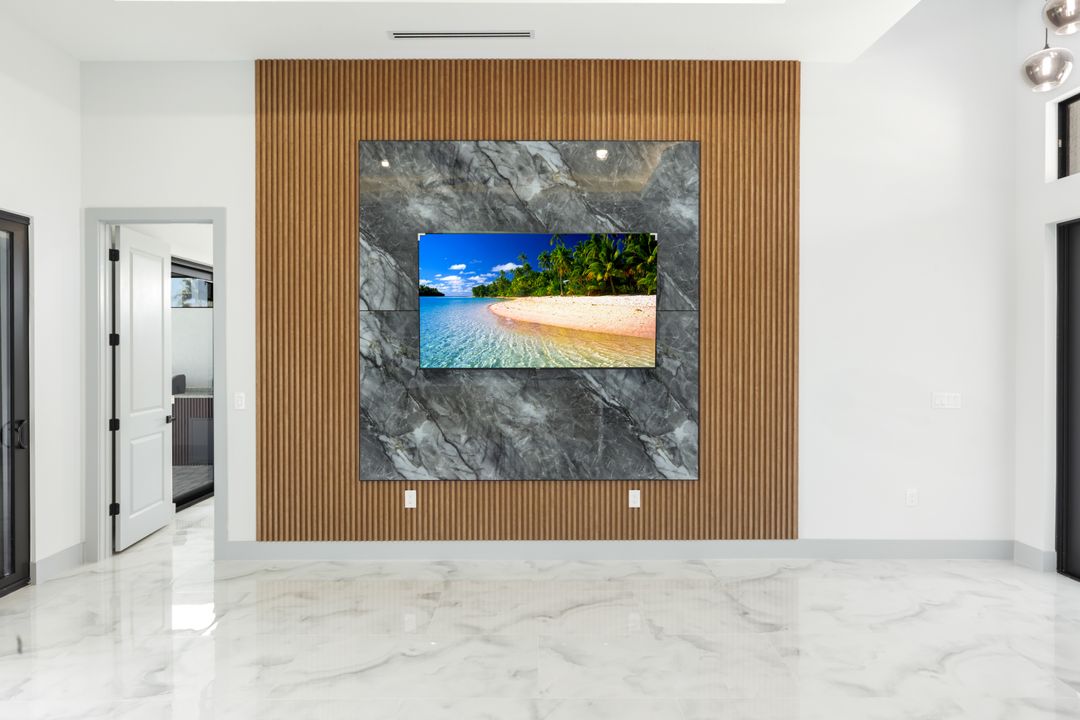 2833 SW 25th Ave, Cape Coral, FL 33914