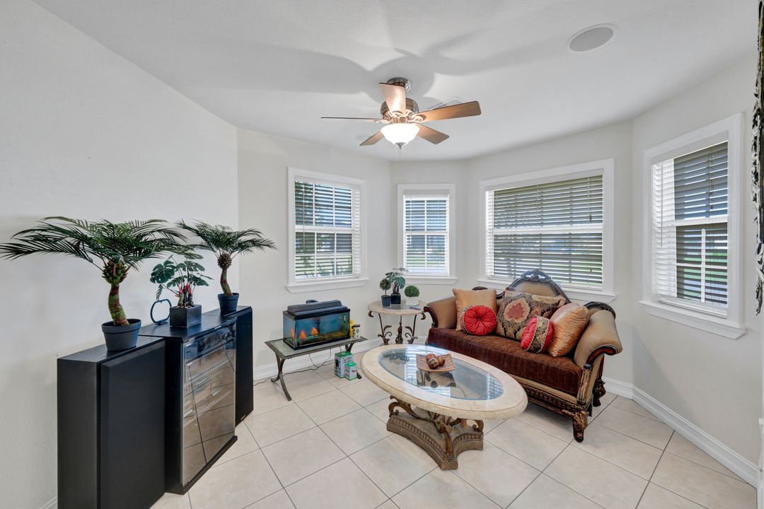 2001 NE 15th Ave, Cape Coral, FL 33909