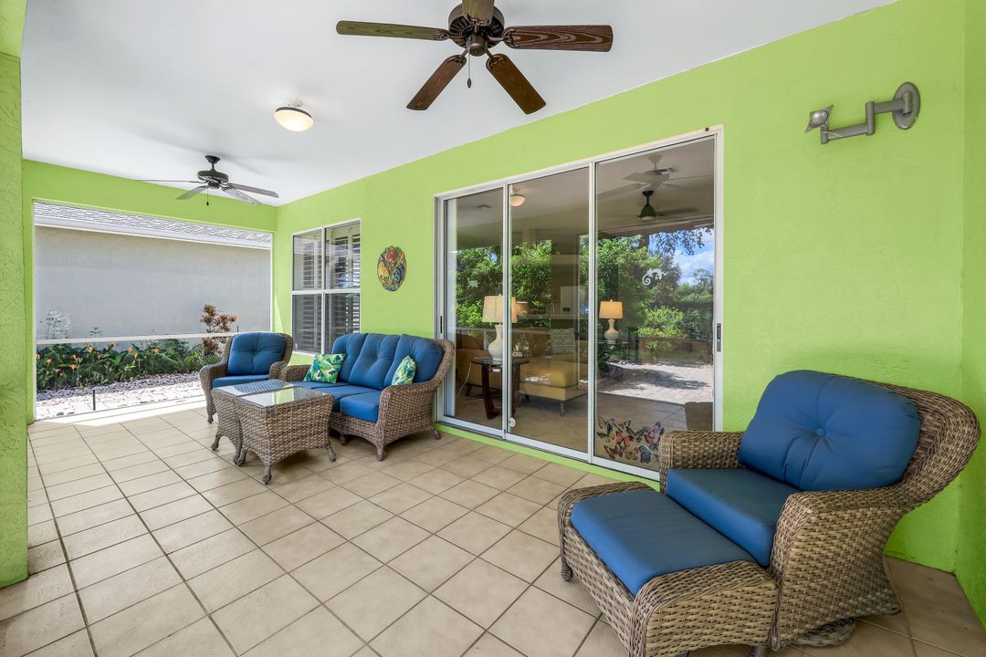 200 Stanhope Cir, Naples, FL 34104