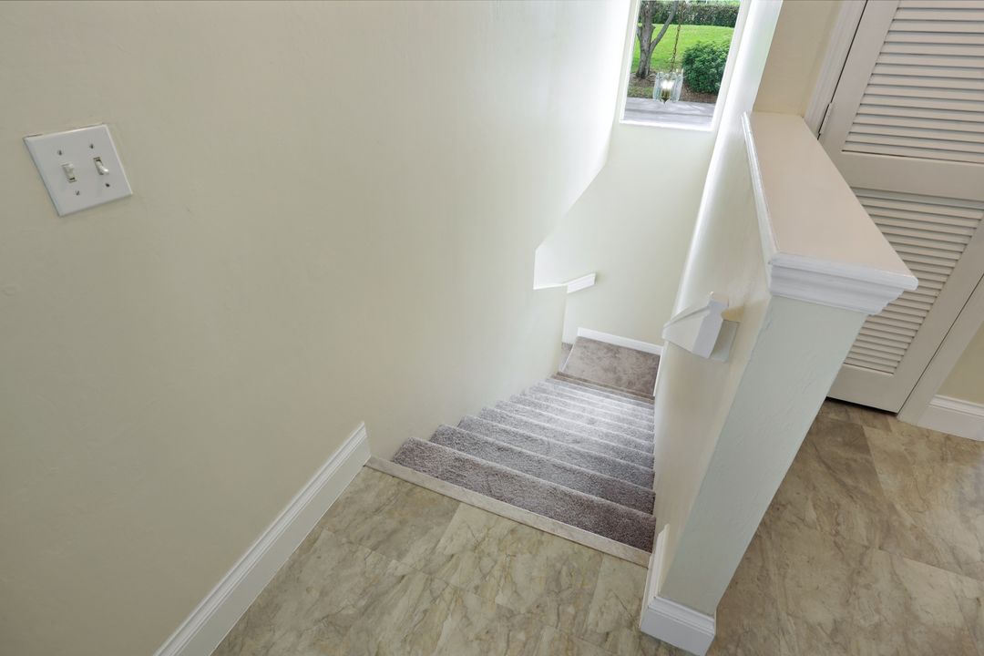 4940 Deerfield Way #201, Naples, FL 34110