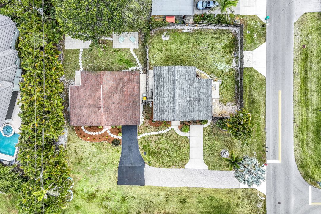 3758 12th St N, Naples, FL 34103