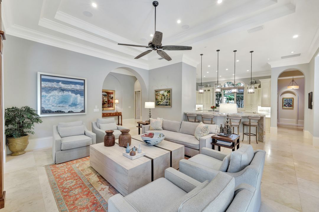 3118 Dahlia Way, Naples, FL 34105