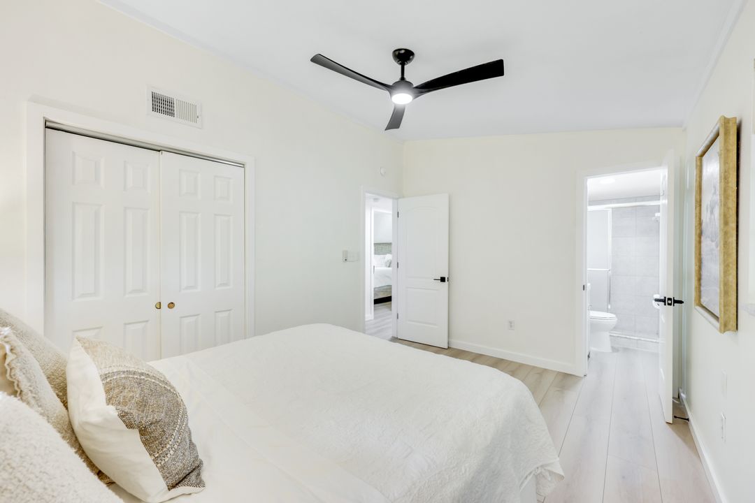 631 108th Ave N, Naples, FL 34108