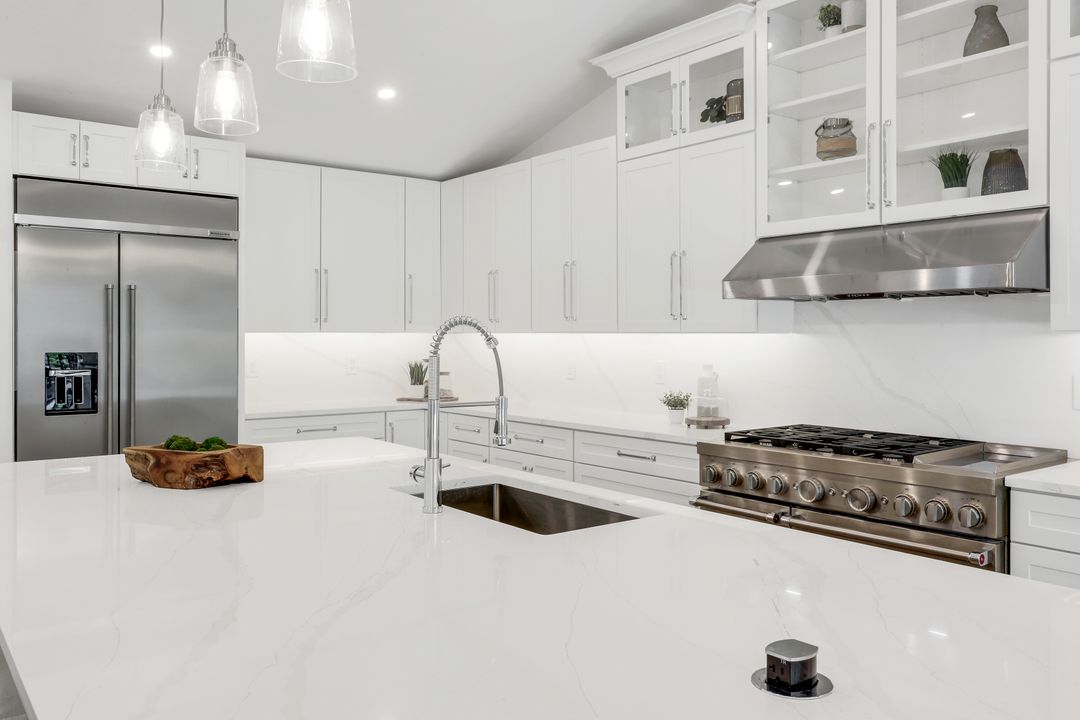 12888 Valewood Dr, Naples, FL 34119