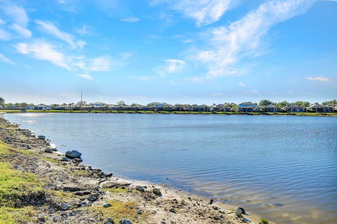 2171 Yellowfin Cir, Naples, FL 34114