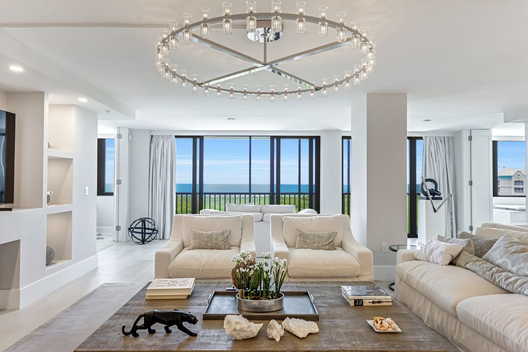 5601 Turtle Bay Dr #1102, Naples, FL 34108