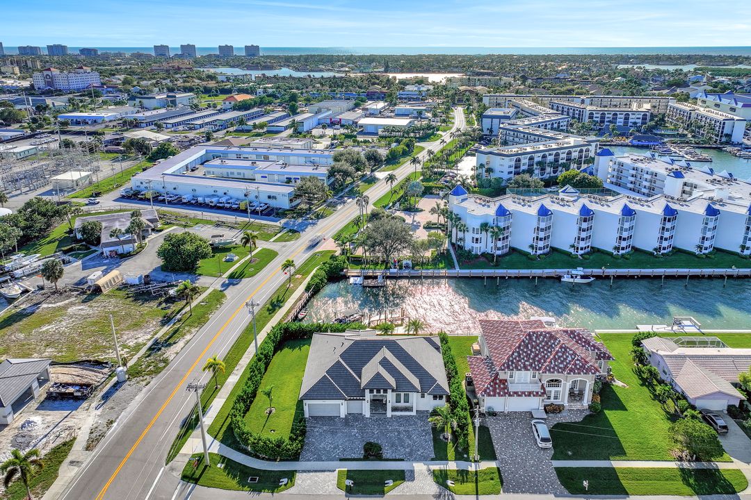 1200 Redwood Ct, Marco Island, FL 34145