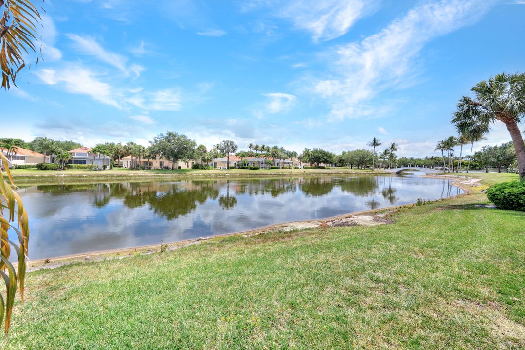 4664 Ossabaw Way, Naples, FL 34119