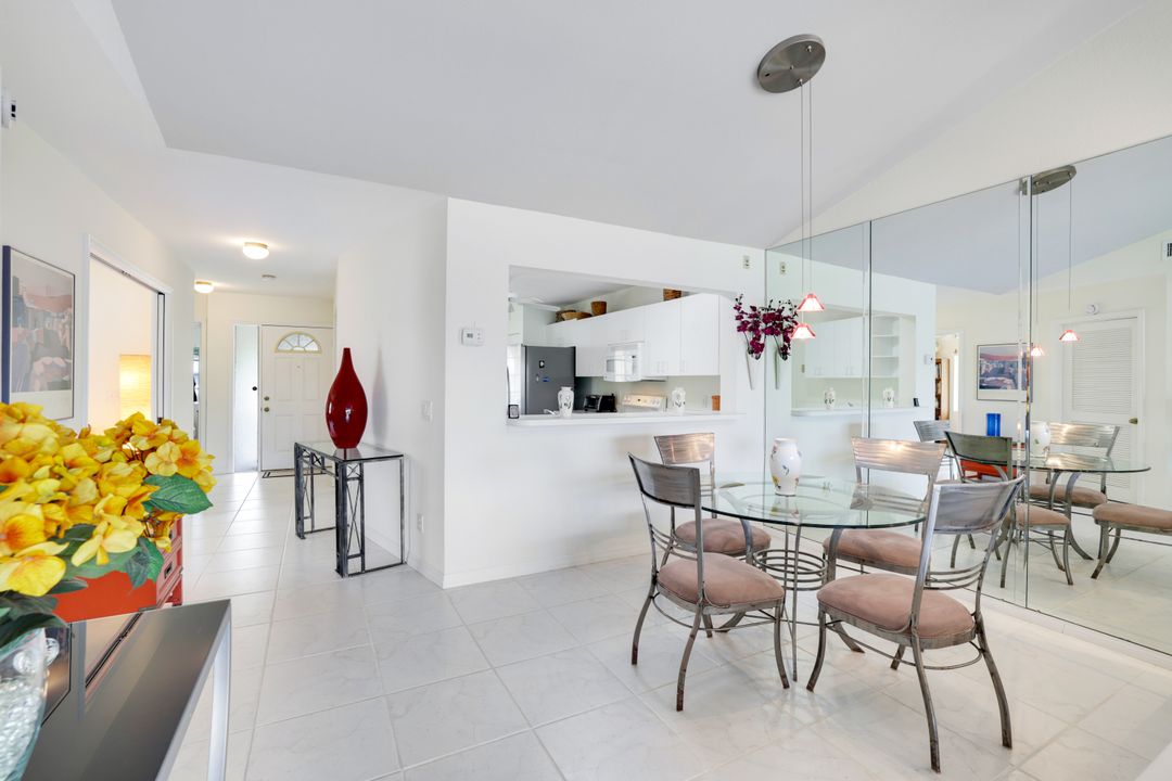 249 Gabriel Cir #2, Naples, FL 34104