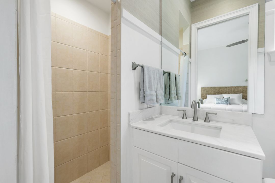 7395 Monteverde Way, Naples, FL 34119