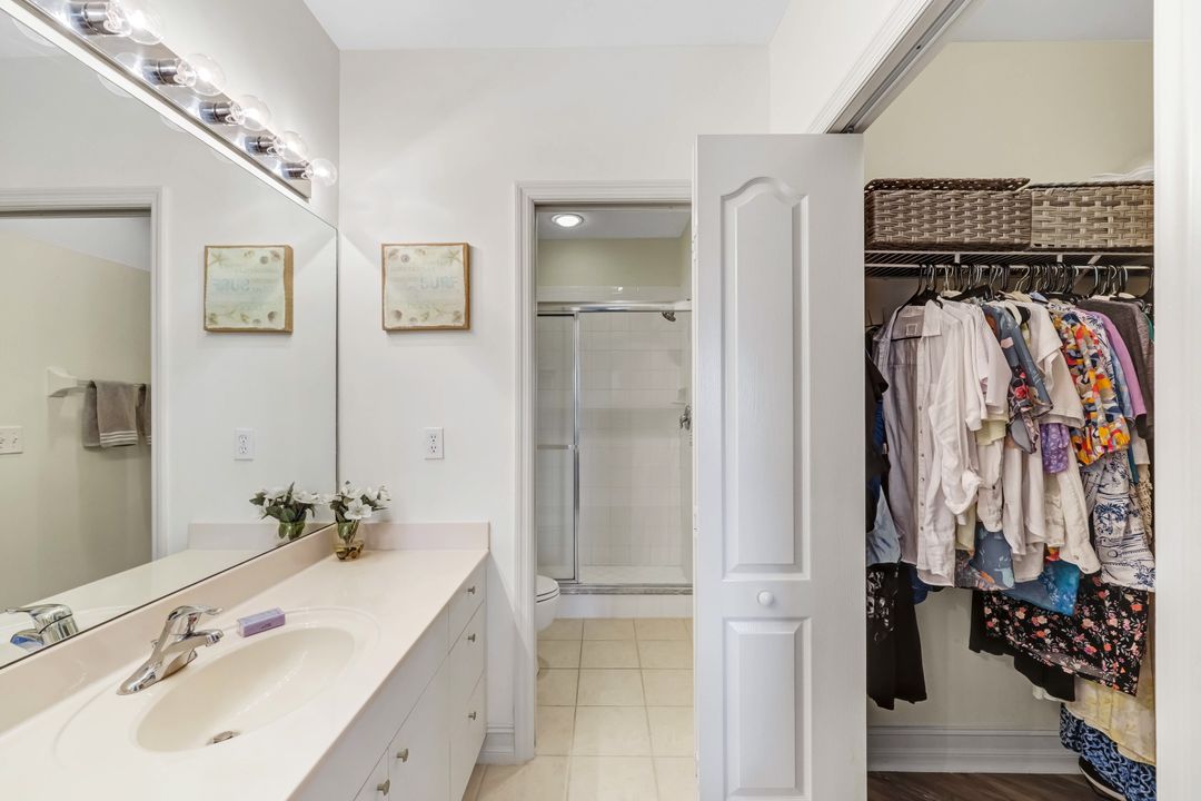7827 Regal Heron Cir #302, Naples, FL 34104