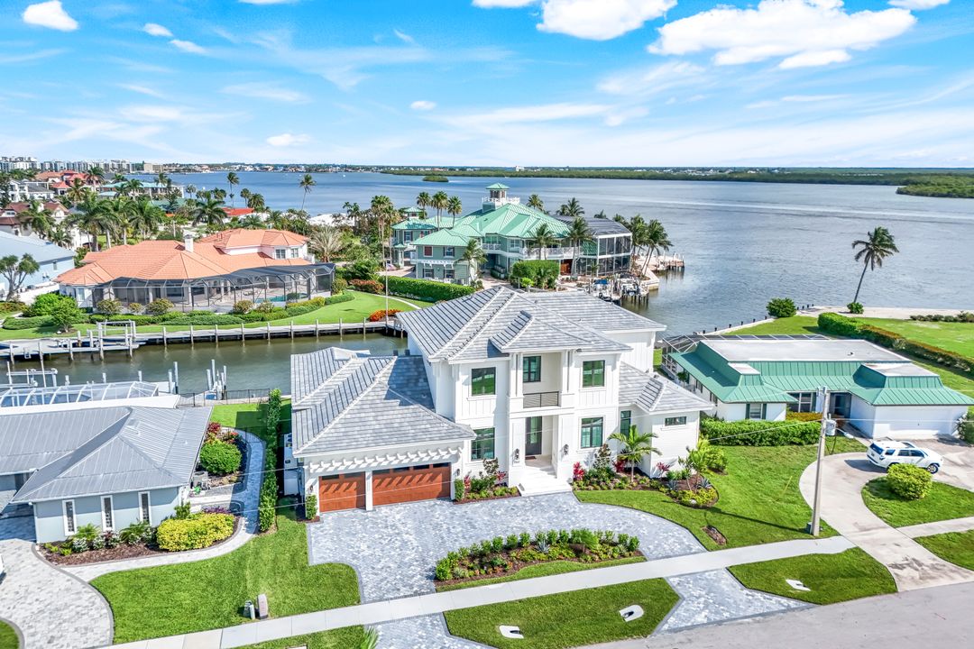 960 Iris Ct, Marco Island, FL 34145