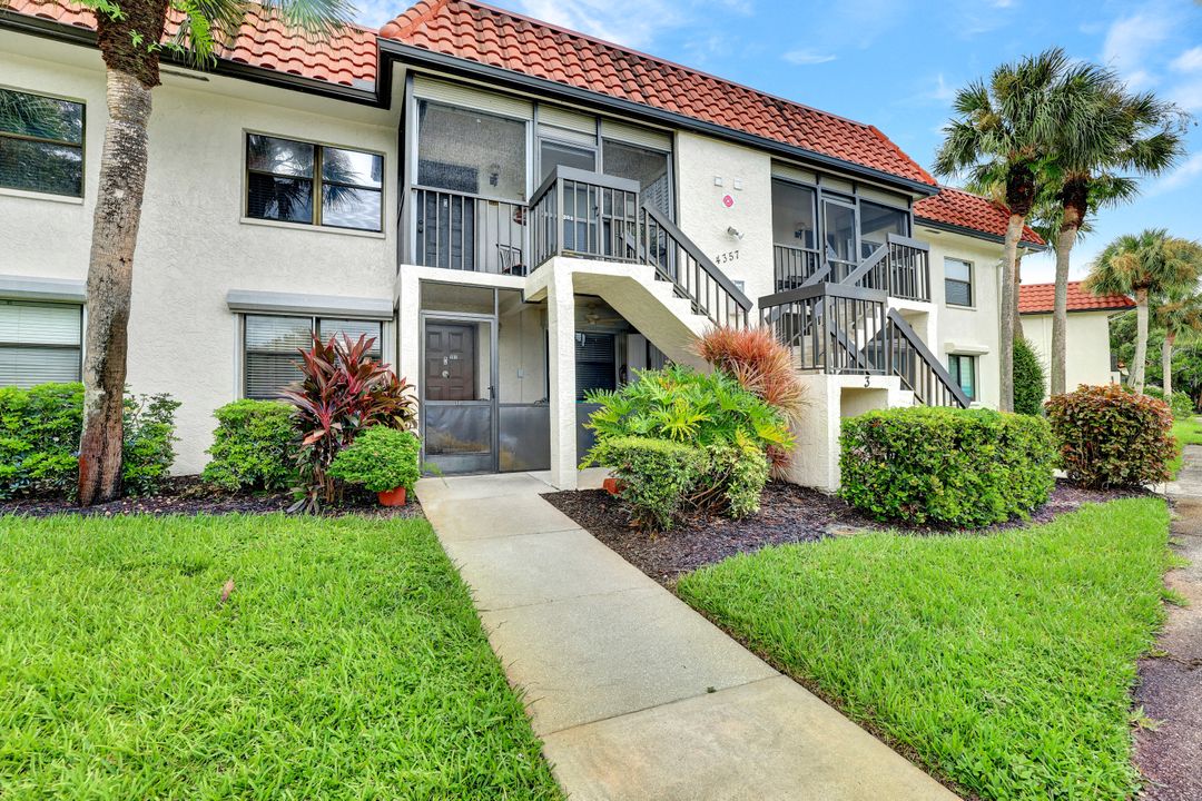 4357 27th Ct SW #204, Naples, FL 34116