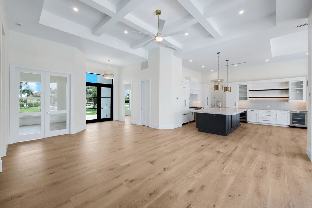 488 Capri Ct, Marco Island, FL 34145
