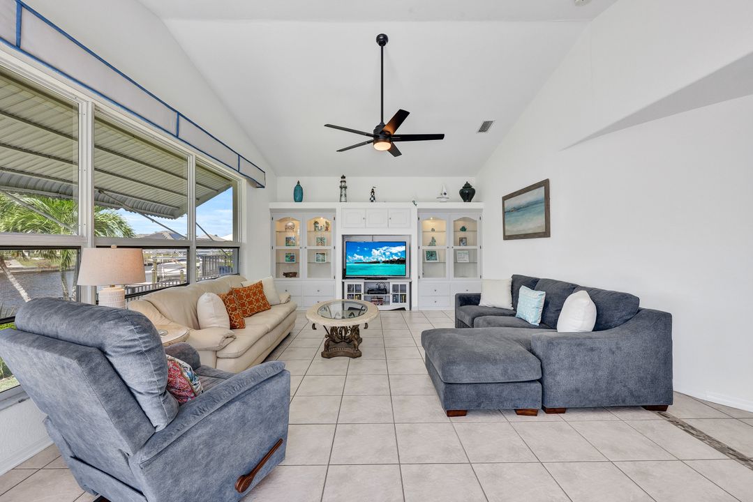 210 NW 32nd Pl, Cape Coral, FL 33993