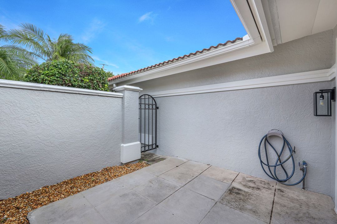 11686 Quail Village Way, Naples, FL 34119