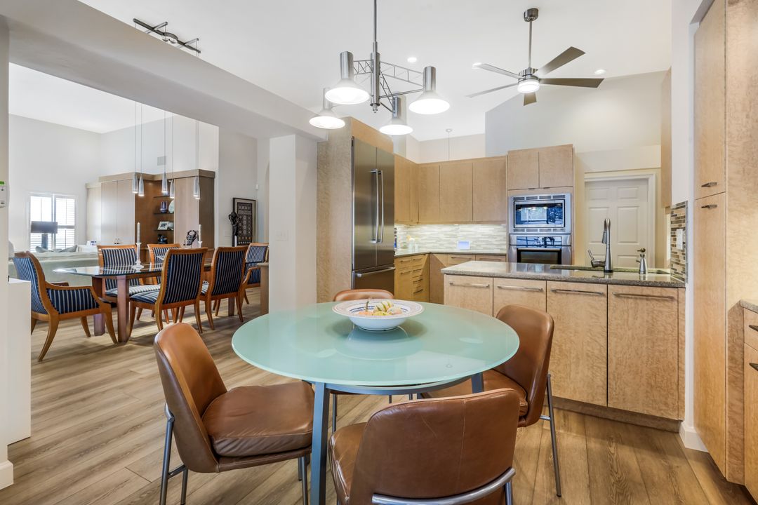 353 Carlton Pl, Naples, FL 34108