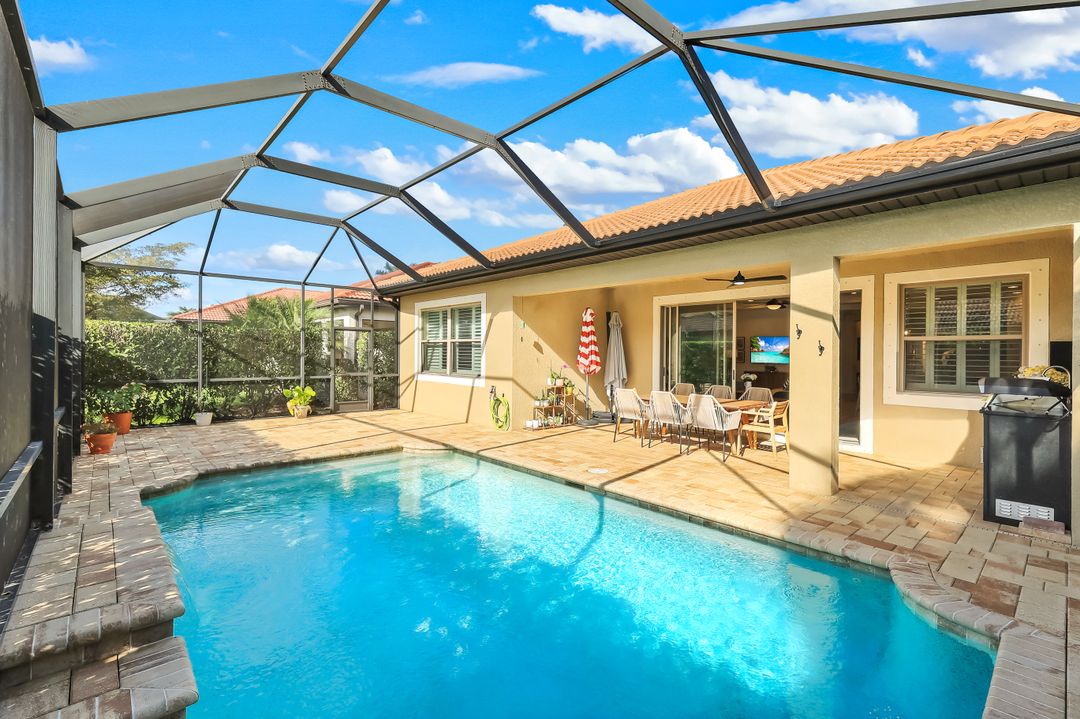 16357 Aberdeen Wy, Naples, FL 34110