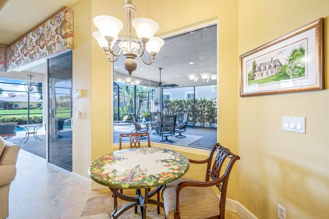 5742 Hammock Isles Dr, Naples, FL 34119
