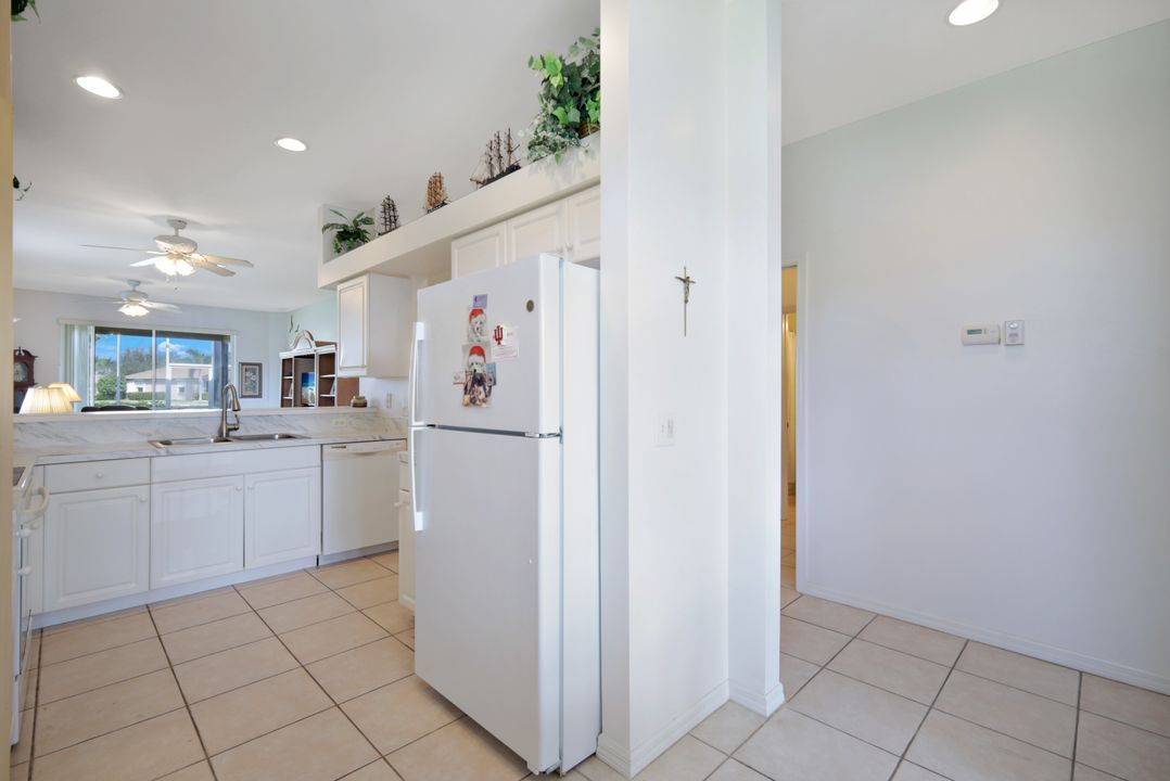 14271 Hilton Head Dr, Fort Myers, FL 33919