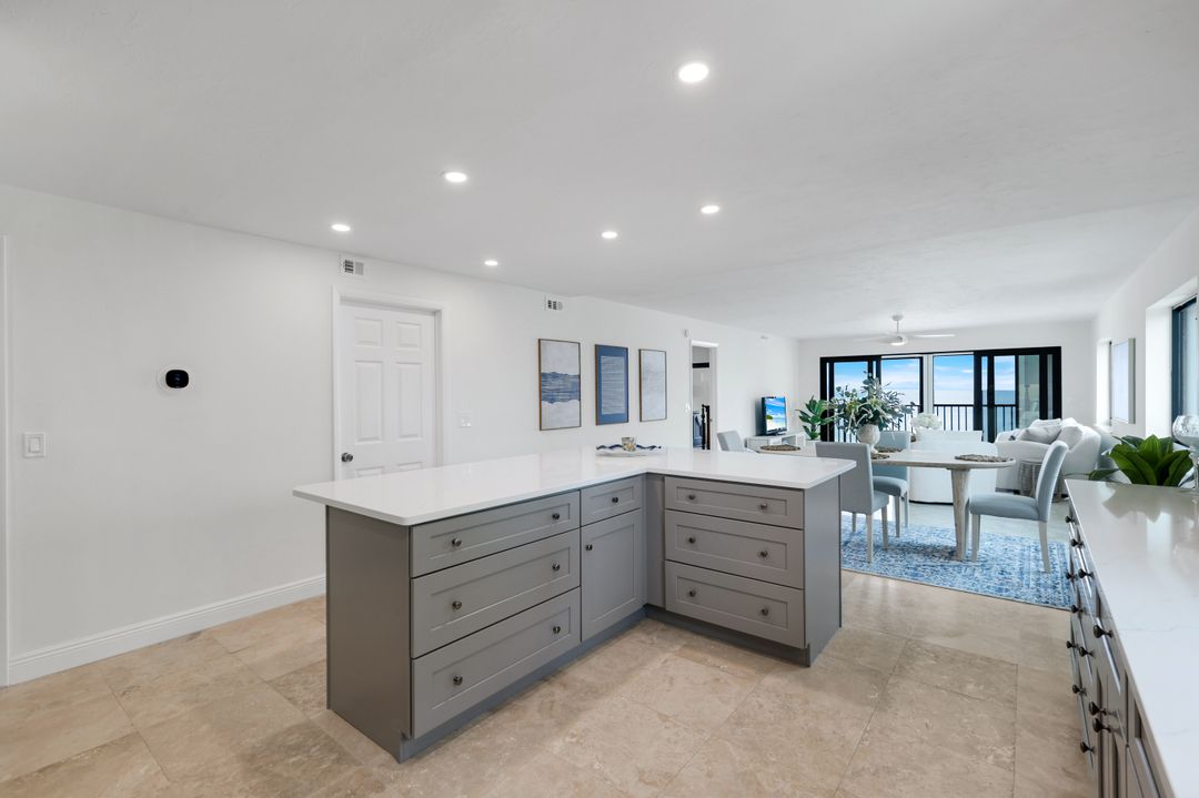 538 Estero Blvd #304, Fort Myers Beach, FL 33931