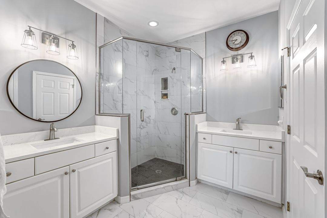 4843 Hampshire Ct #204, Naples, FL 34112