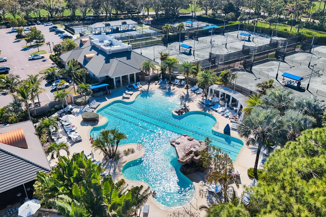 3122 Dahlia Way, Naples, FL 34105