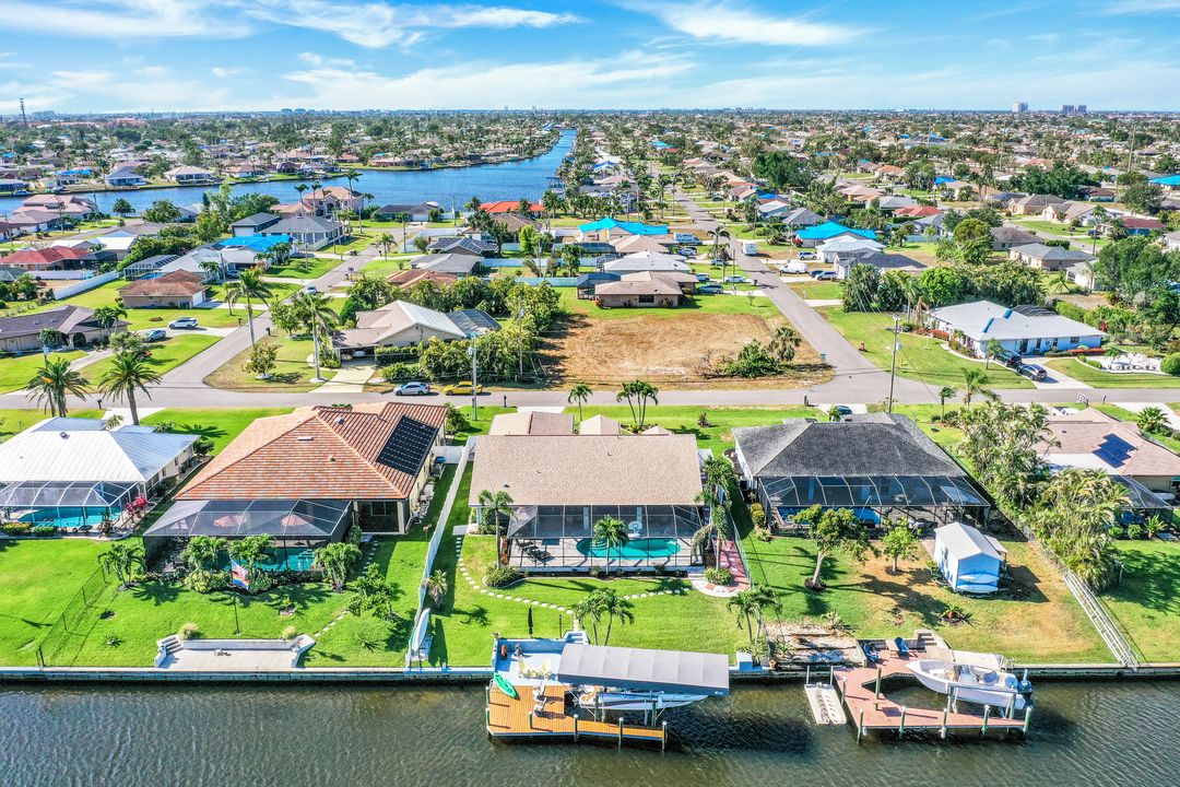 133 SE 32nd St, Cape Coral, FL 33904