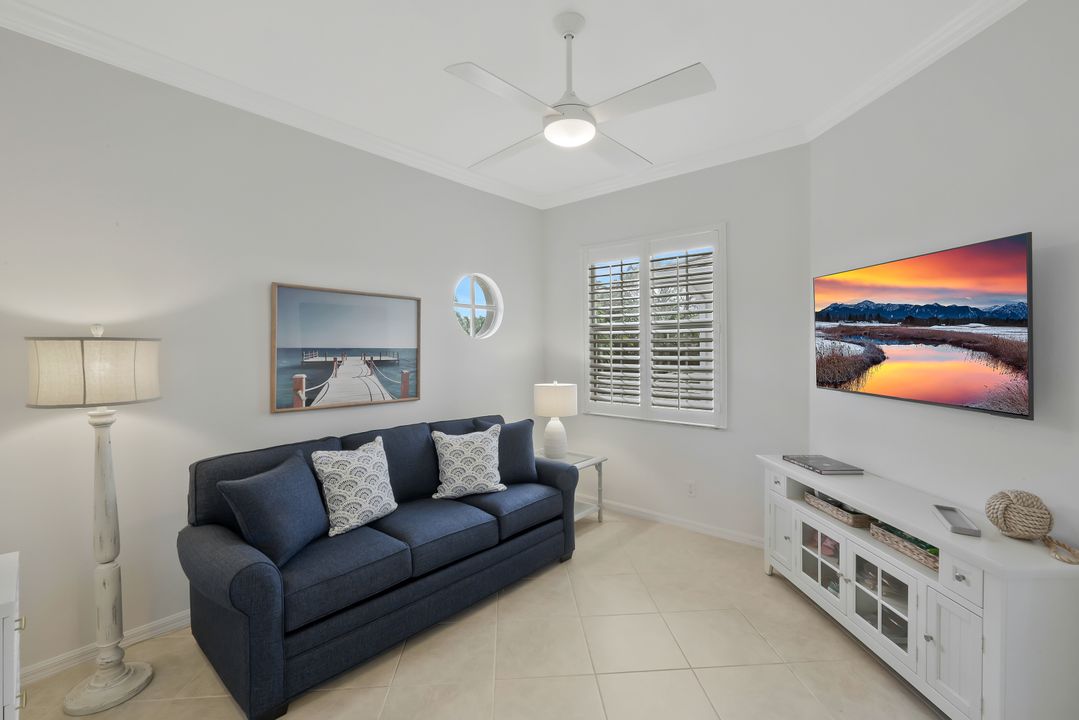 5095 Yacht Harbor Dr #203, Naples, FL 34112