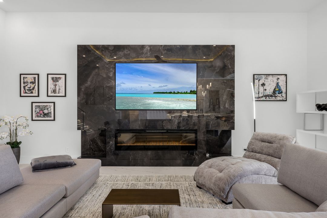 4316 Sands Blvd, Cape Coral, FL 33914