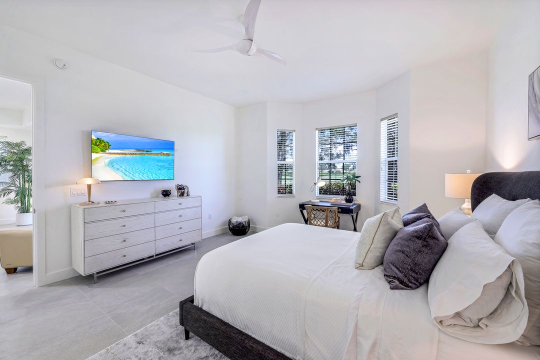 8637 Champions Point #901, Naples, FL 34113