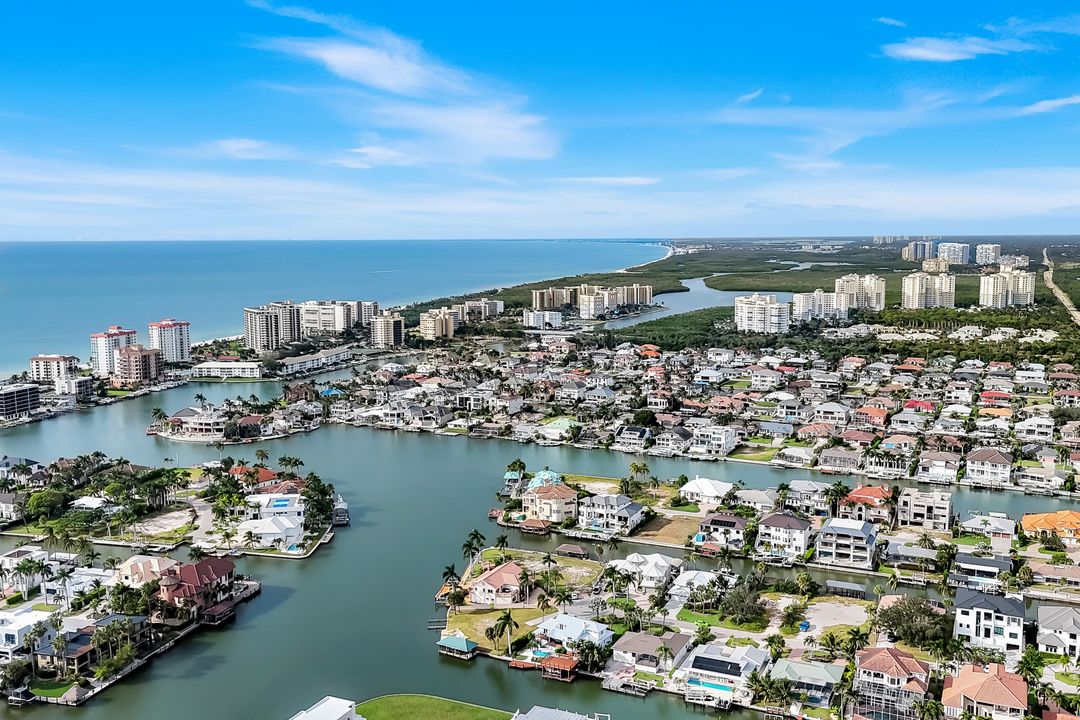 368 Germain Ave, Naples, FL 34108