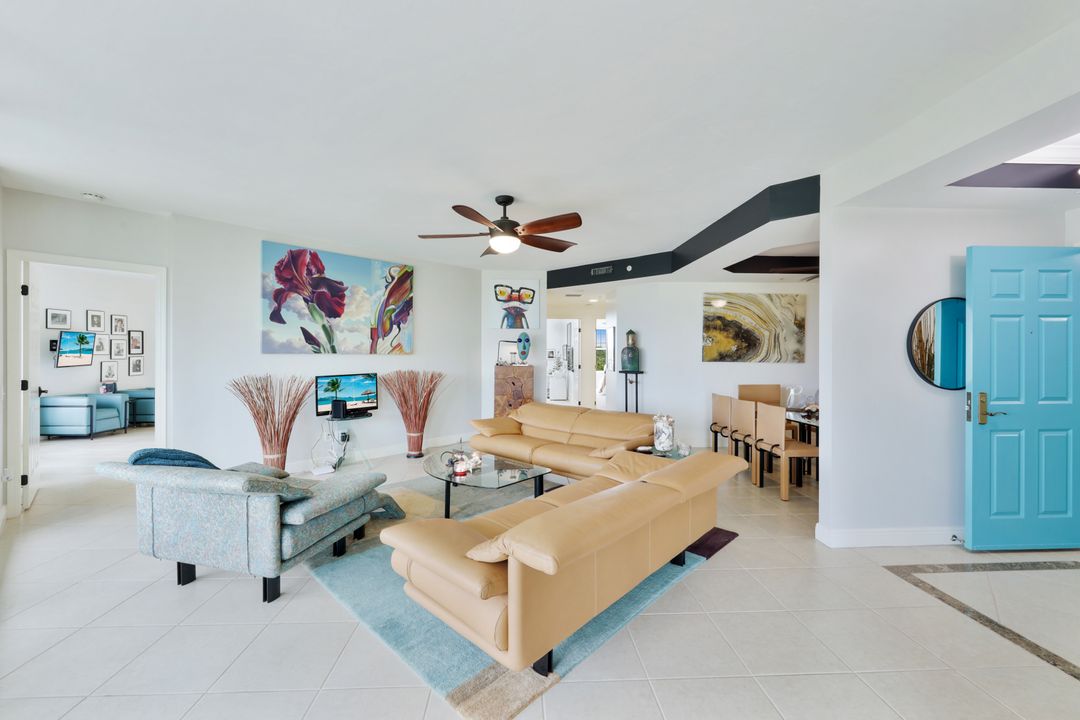 445 Cove Tower Dr #504, Naples, FL 34110