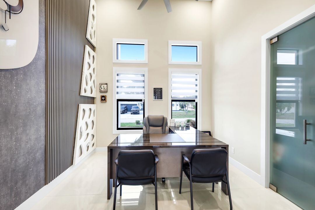 455 SE 17th Ave, Cape Coral, FL 33990