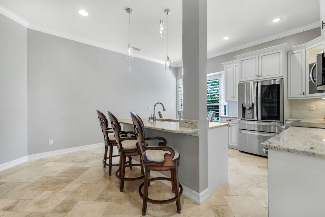 1840 Les Chateaux Blvd #4201, Naples, FL 34109