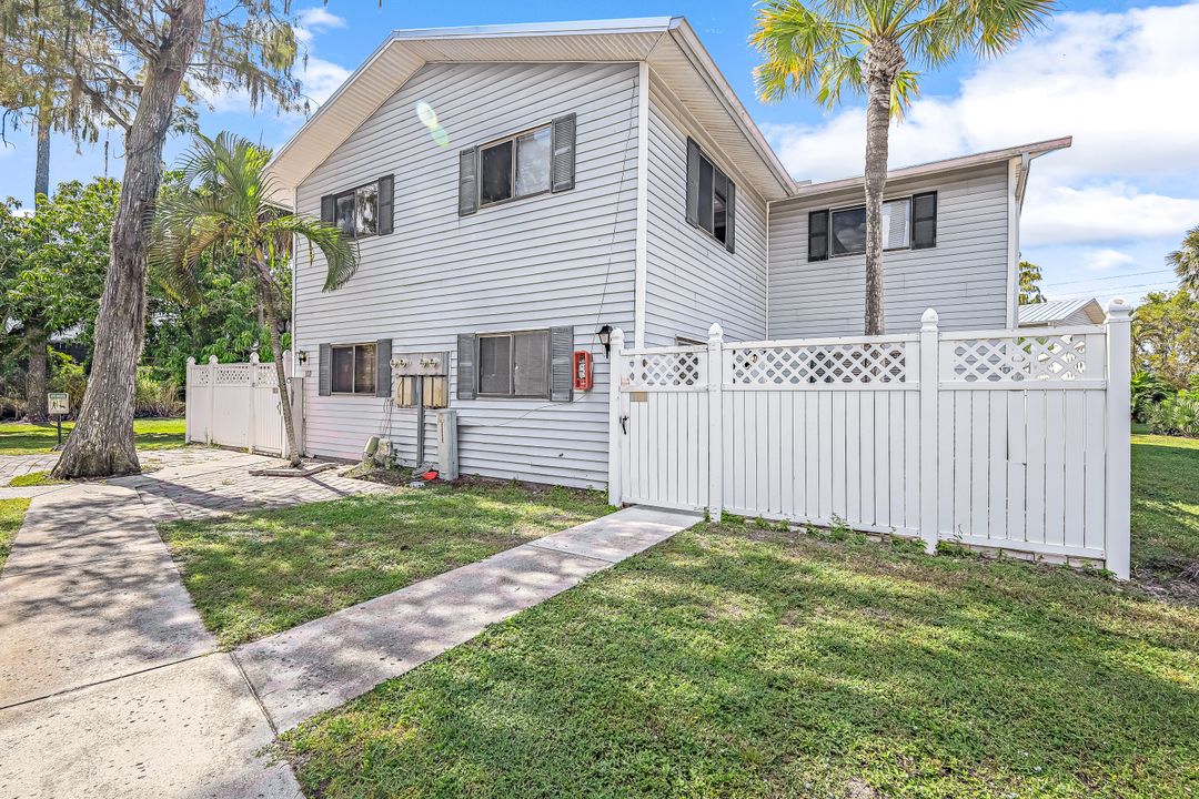 7737 Tamara Lee Ct #101, Fort Myers, FL 33907