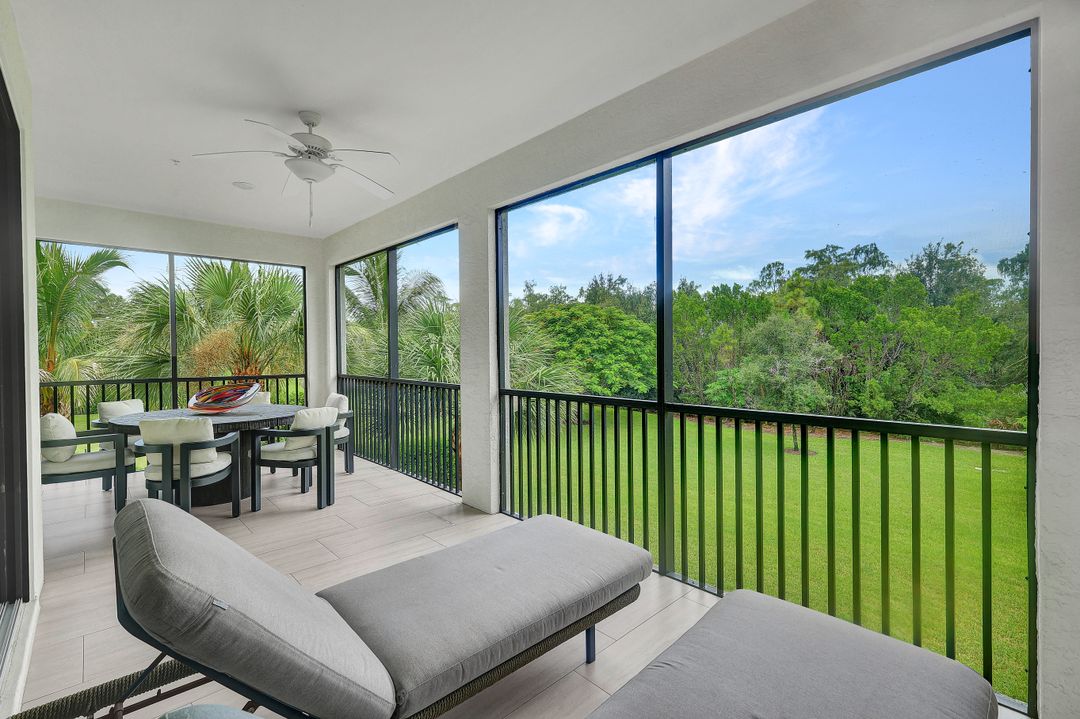 16356 Viansa Wy #9-201, Naples, FL 34110