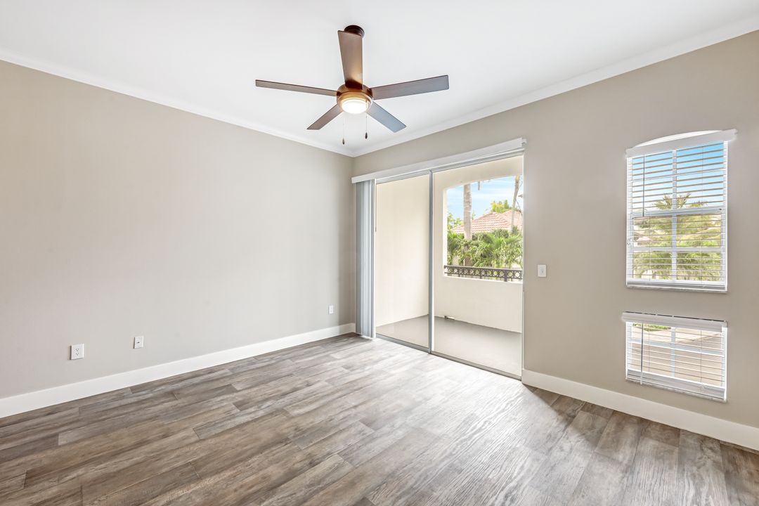 19680 E Country Club Dr, Miami, FL 33180