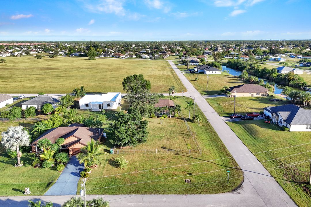 2056 NE 18th Terrace, Cape Coral, FL 33909