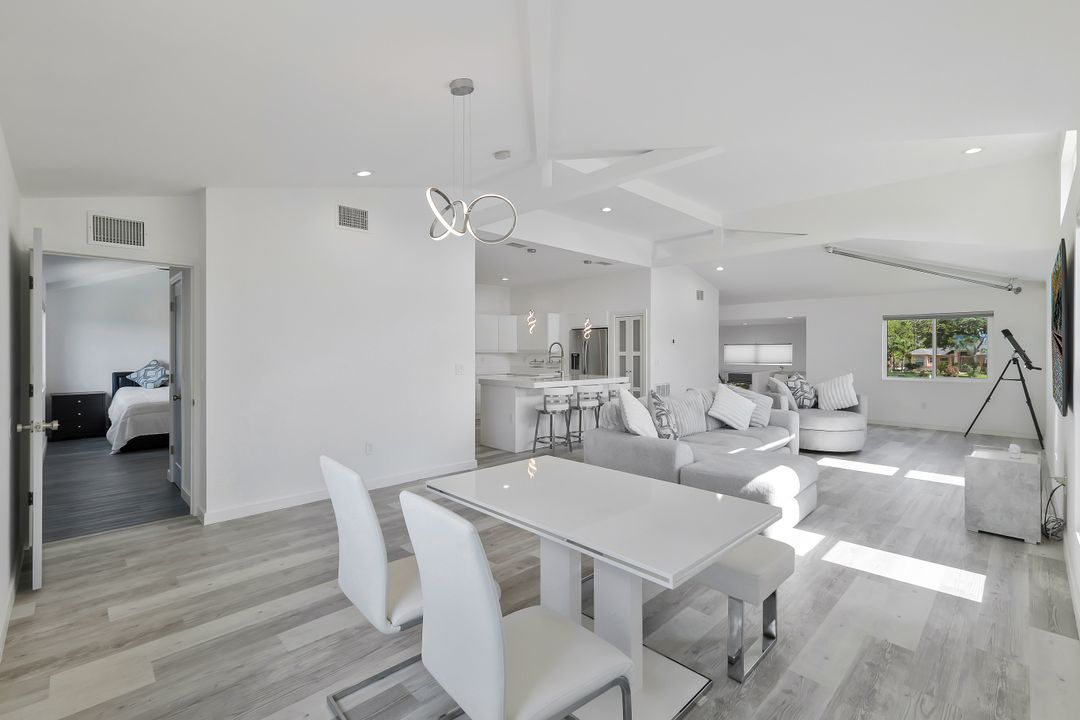 4044 62nd Ave NE, Naples, FL 34120