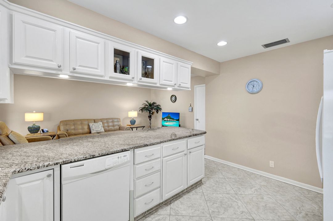 1214 Medinah Dr, Fort Myers, FL 33919